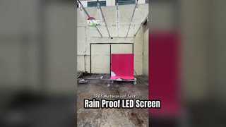 雨のシミュレーションを行う IP65 定格の LED スクリーン